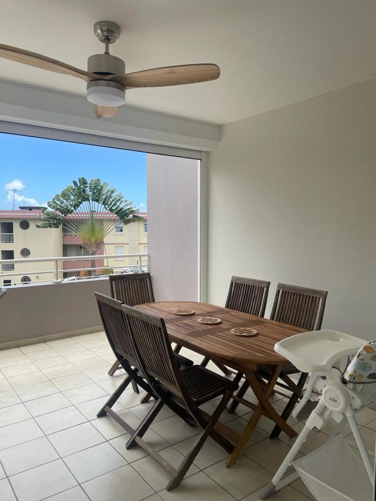 Appartamento Les Terrasses De La Marina Le Marin Esterno foto
